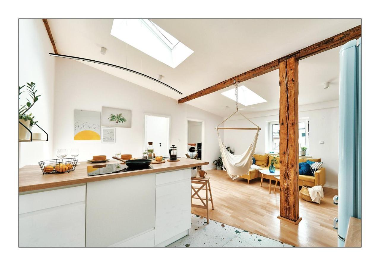Sunny Apartment At The Heart Of Old Town Краков Экстерьер фото
