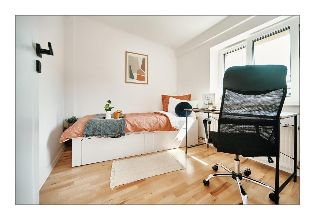 Sunny Apartment At The Heart Of Old Town Краков Экстерьер фото