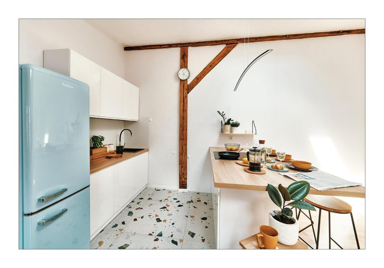 Sunny Apartment At The Heart Of Old Town Краков Экстерьер фото